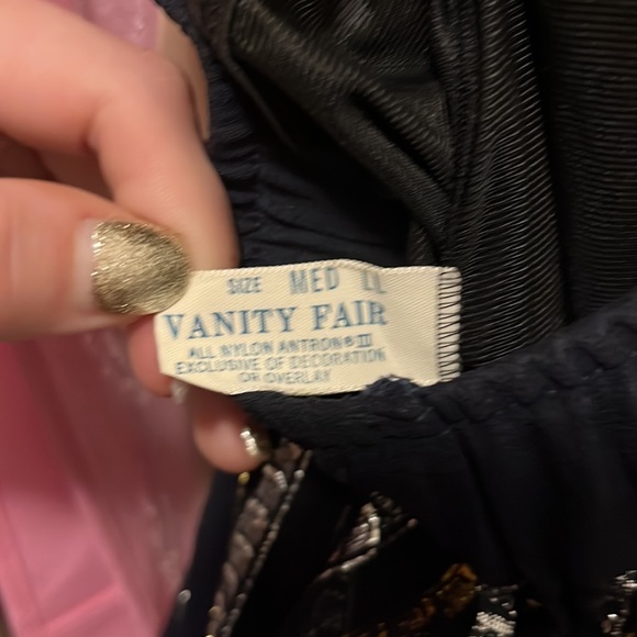 Vanity Fair Dress - Picture 4 of 4